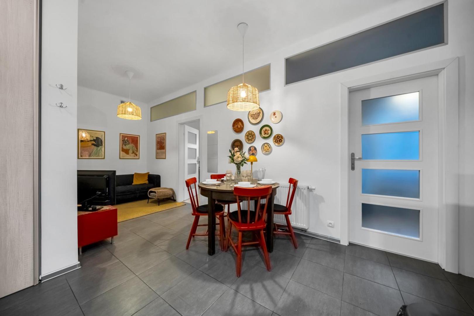 Apartamento Centre Apartment- Location, Park&metro - By Rentujemy